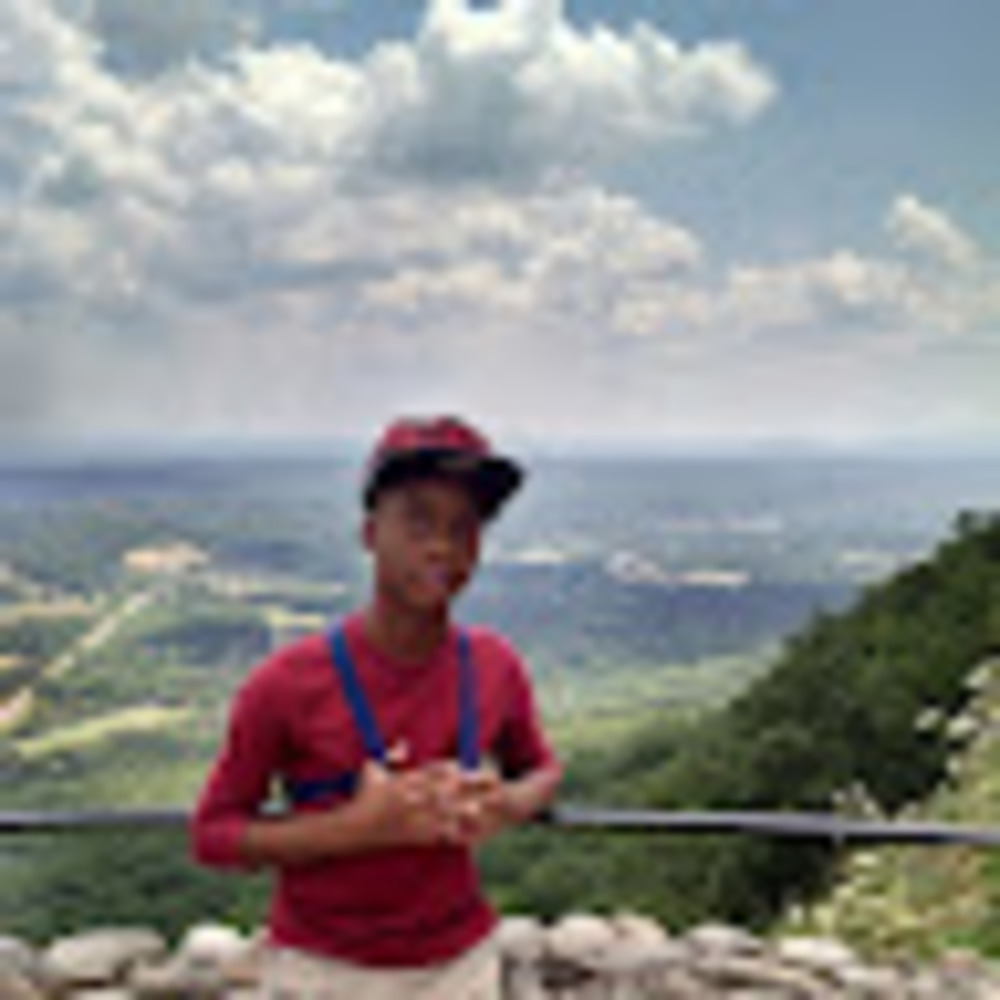 Meet your Posher, Dominic